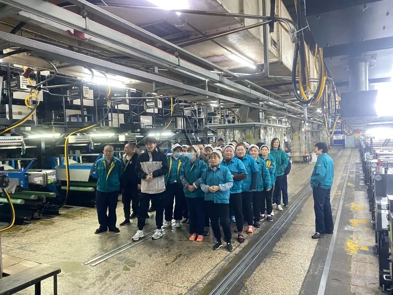 Чангшу полиестер спроводи вежбу за хитну евакуацију